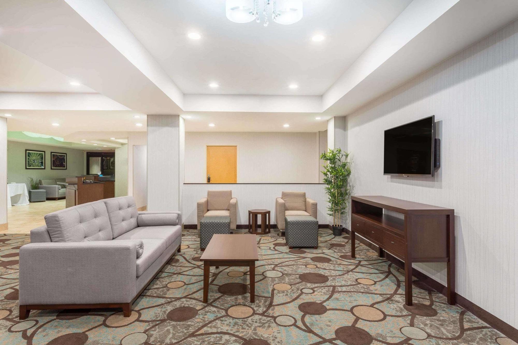 Wyndham Garden Greenville / Spartanburg Airport Eksteriør bilde