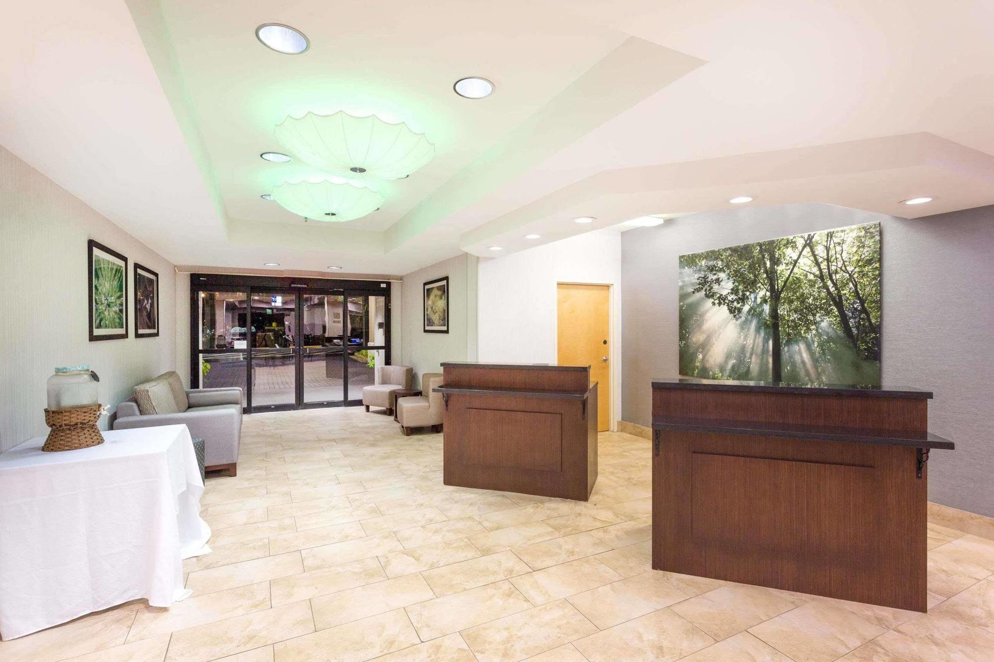 Wyndham Garden Greenville / Spartanburg Airport Eksteriør bilde